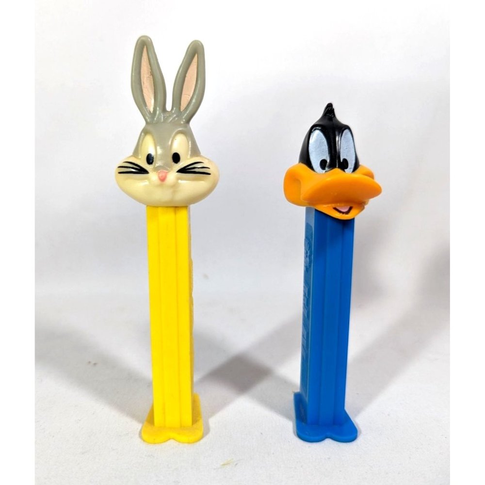 PEZ Looney Tunes Bugs Bunny Rabbit and Daffy Duck Candy Dispenser